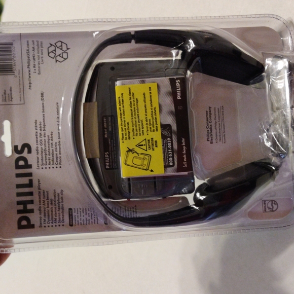 NWT Philips AQ 6591 stereo radio cassette player - Picture 11 of 11